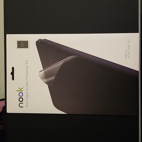 Brand New cover and anti-glare screen protector kit - Picture 6 of 12